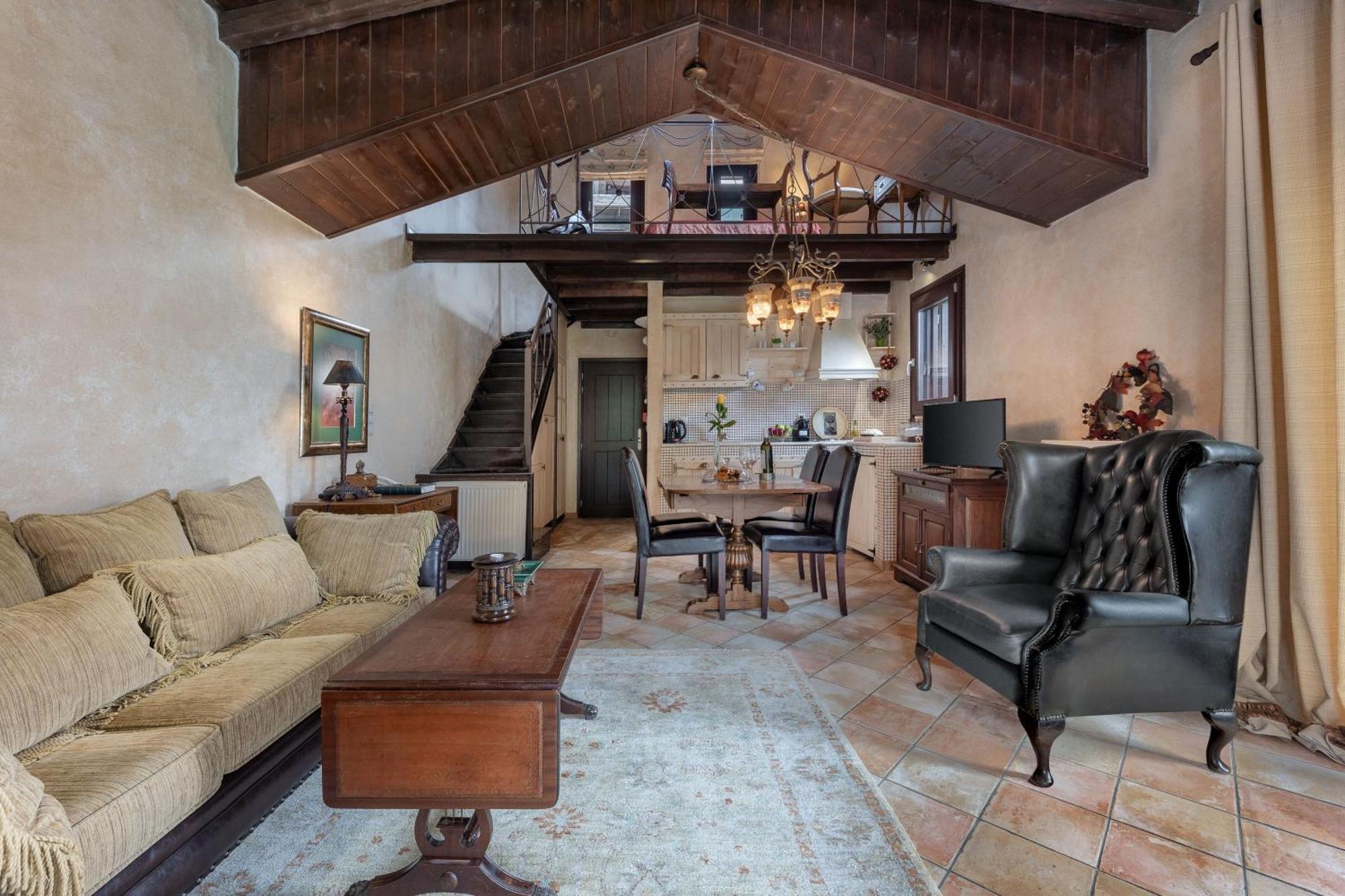 Ostra Menalon Luxury Suites Kardaras Ruang foto