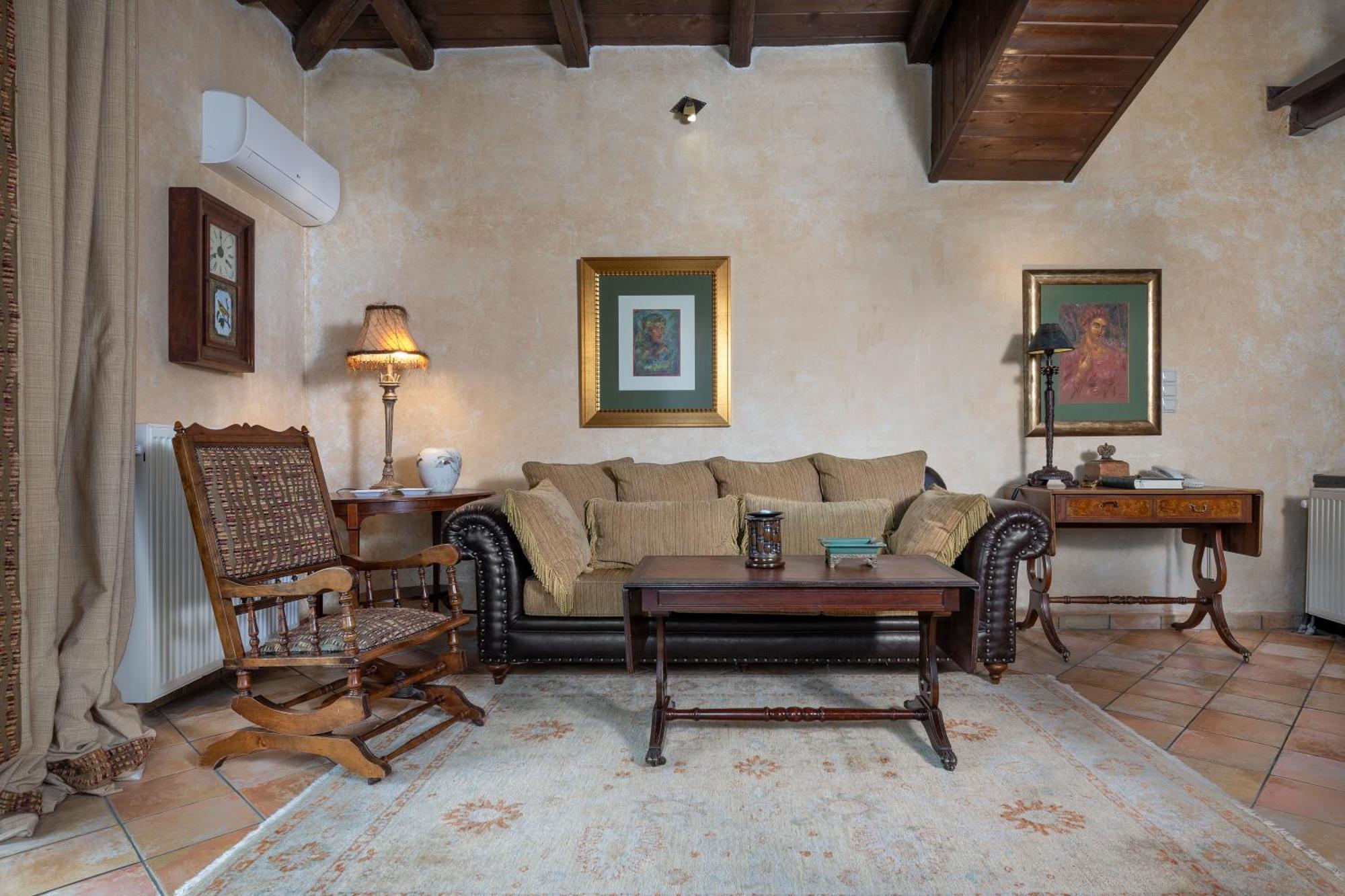 Ostra Menalon Luxury Suites Kardaras Ruang foto