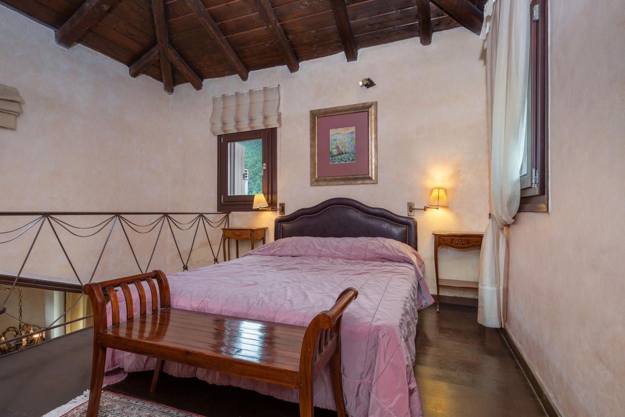 Ostra Menalon Luxury Suites Kardaras Ruang foto