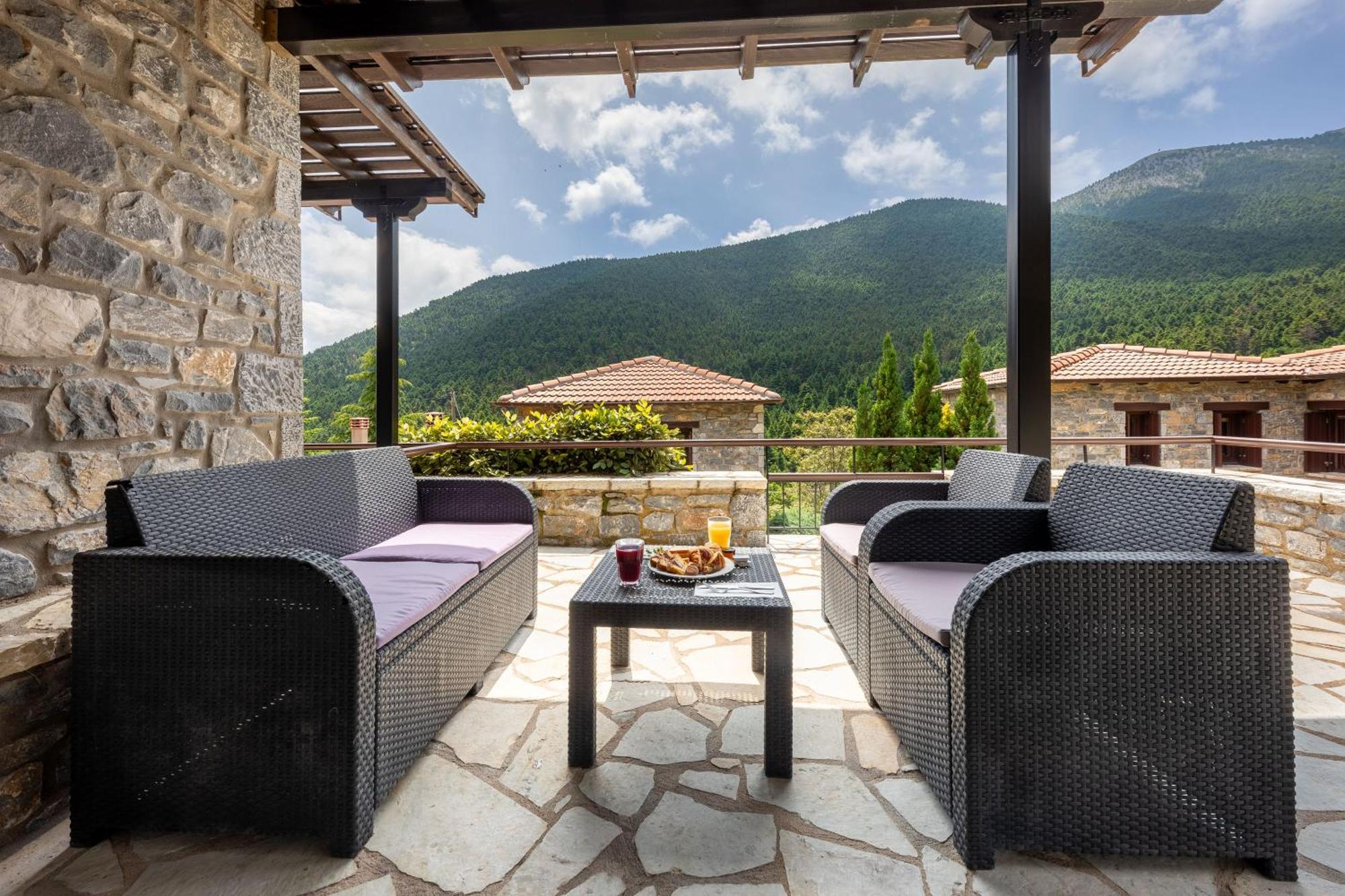 Ostra Menalon Luxury Suites Kardaras Ruang foto
